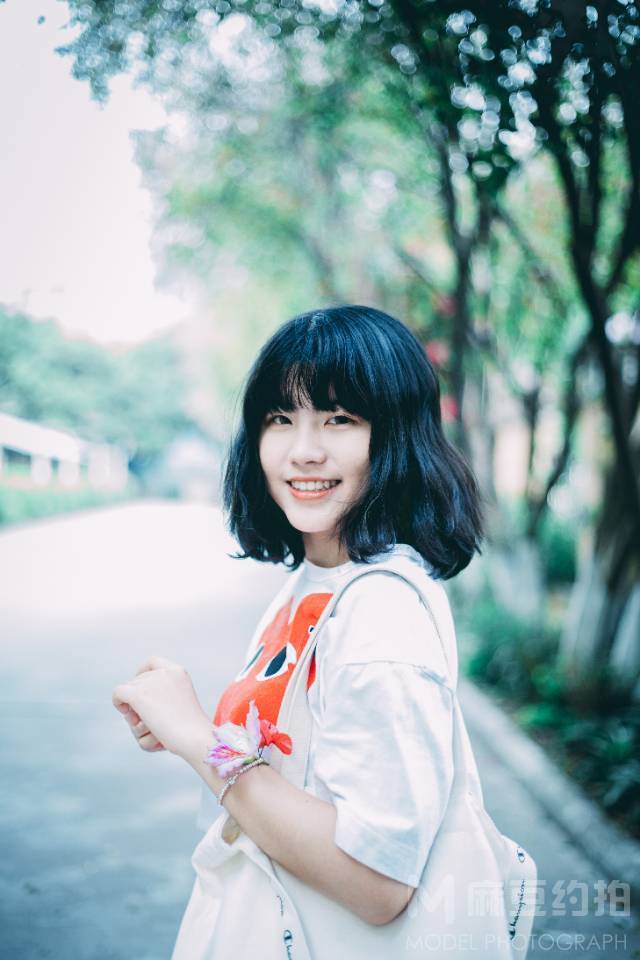 校园模特