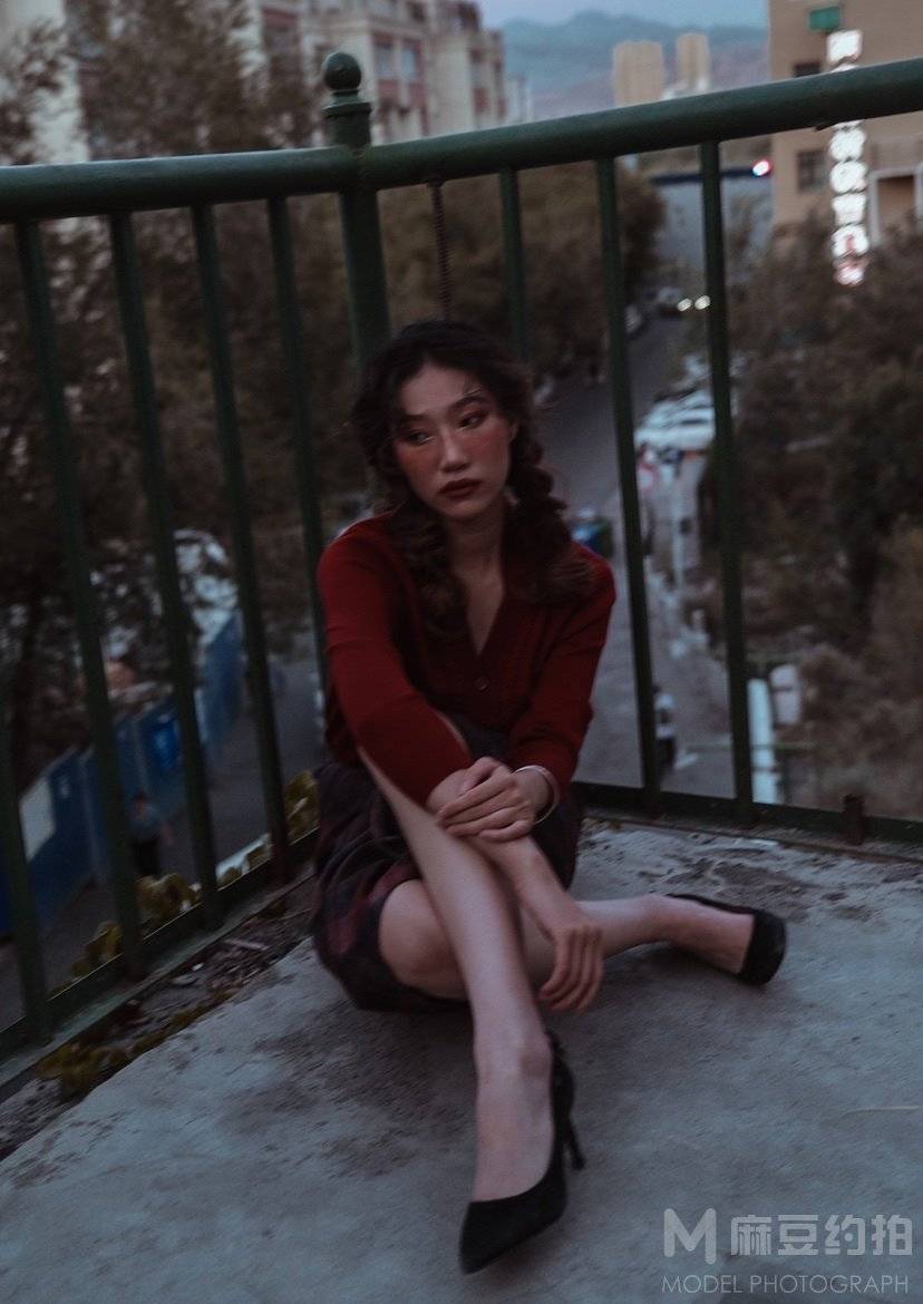 情绪模特
