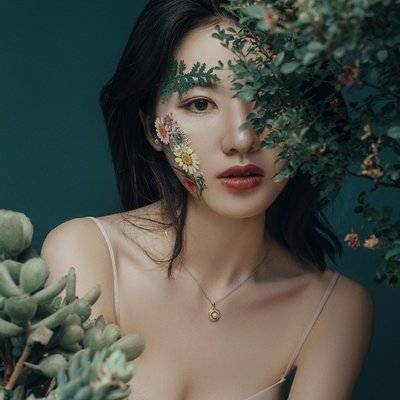 情绪模特