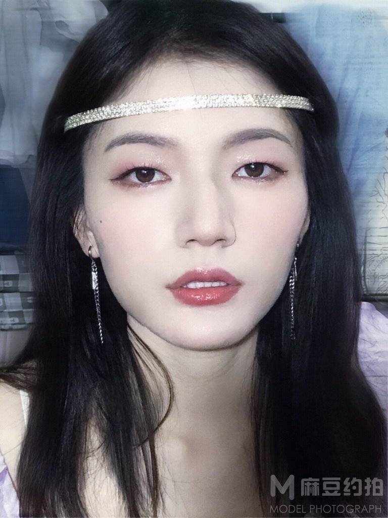 妆容模特