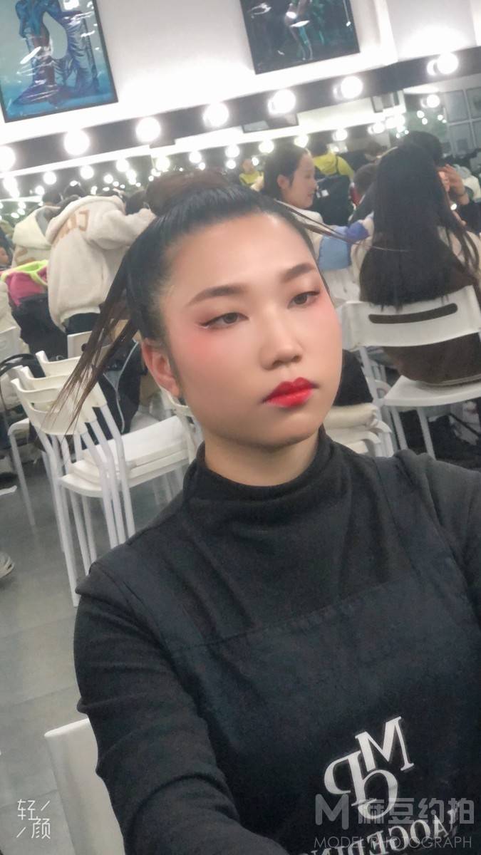 妆容模特
