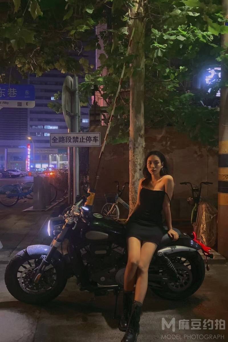 暗黑模特