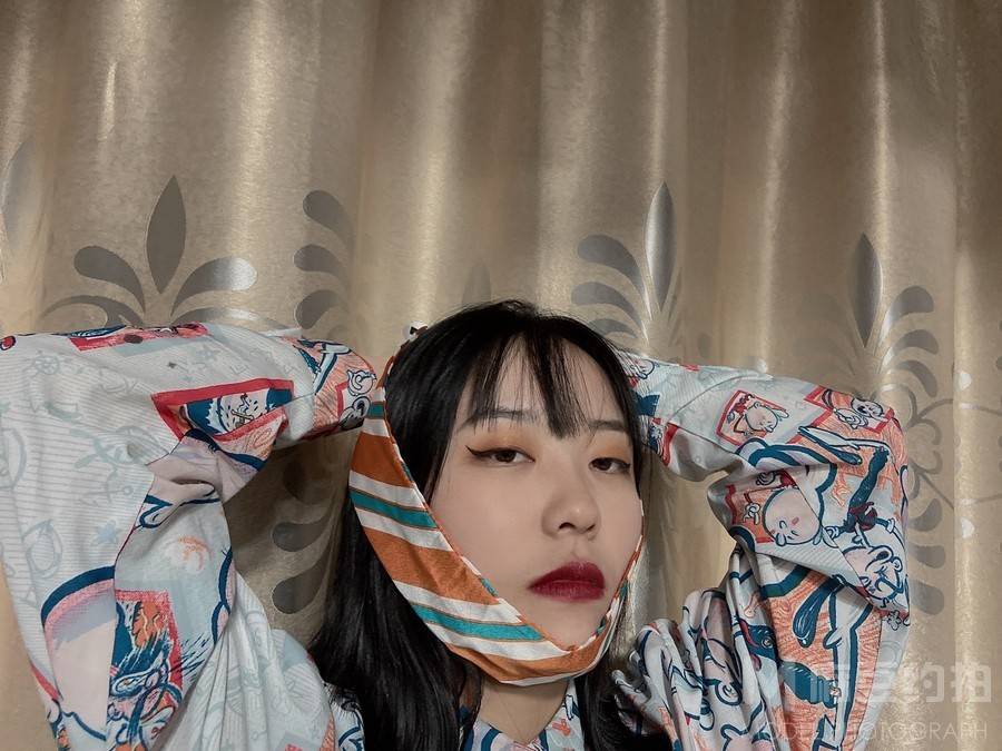 黑白模特