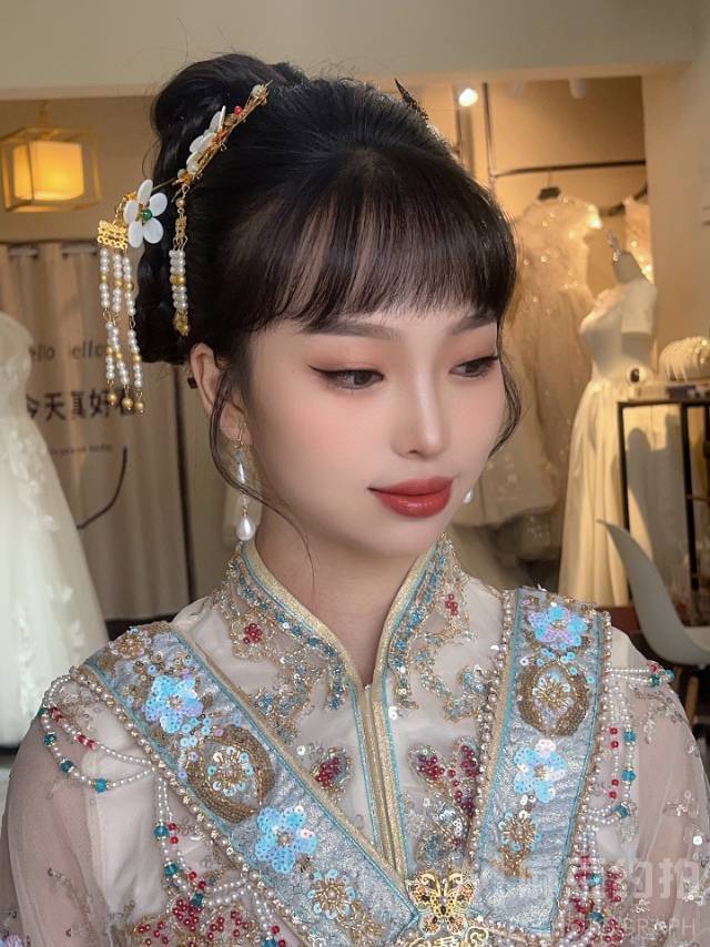 妆容模特