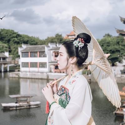汉服模特