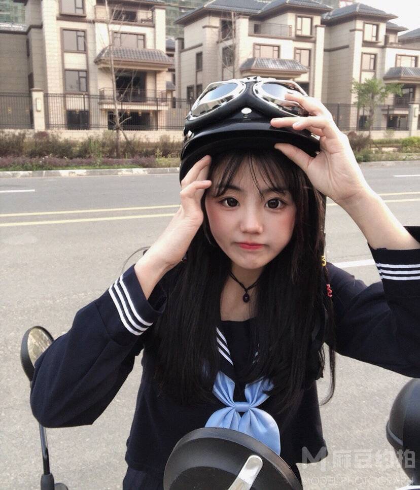 校园模特