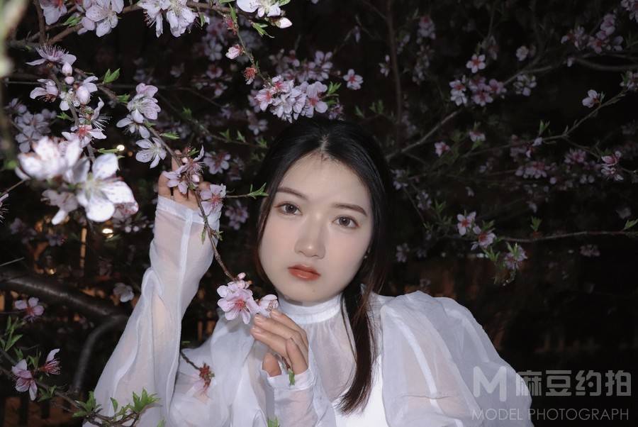 妆容模特