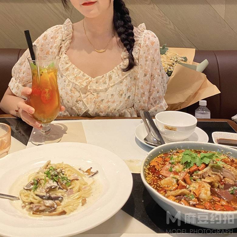 少女模特