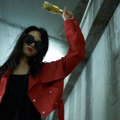 情绪模特