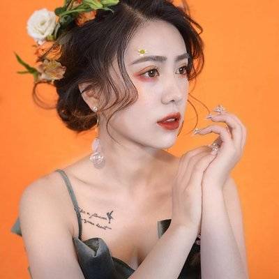 妆容模特