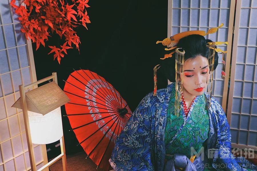 妆容模特