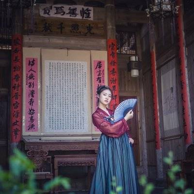 汉服模特