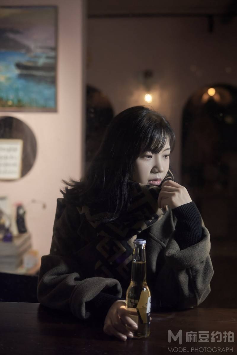 情绪模特
