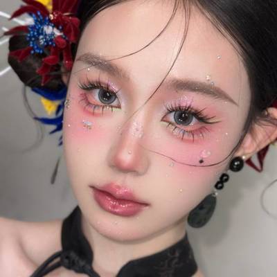 妆容模特