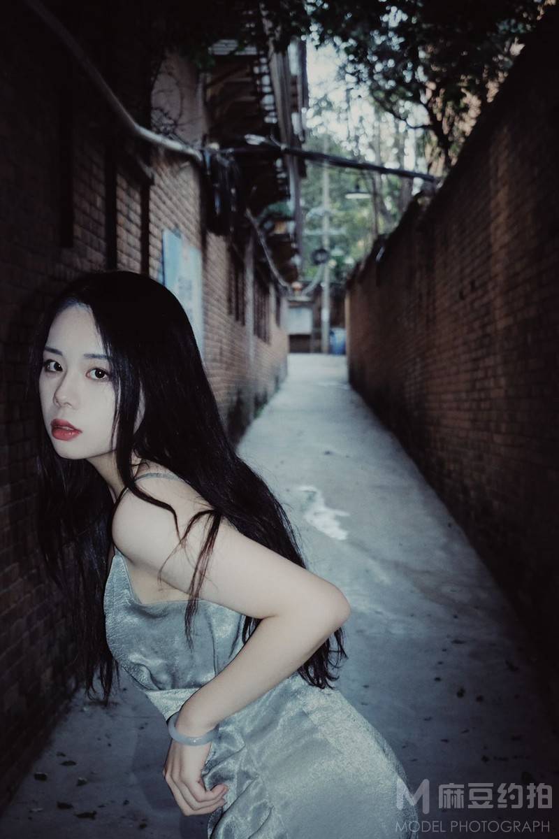 胶片模特