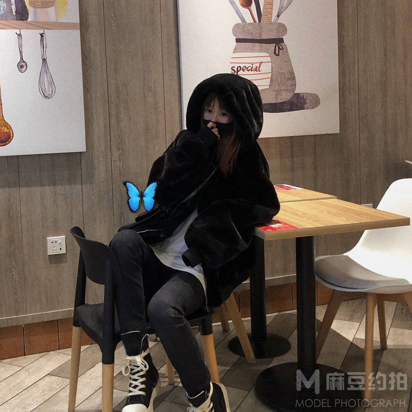 黑白模特