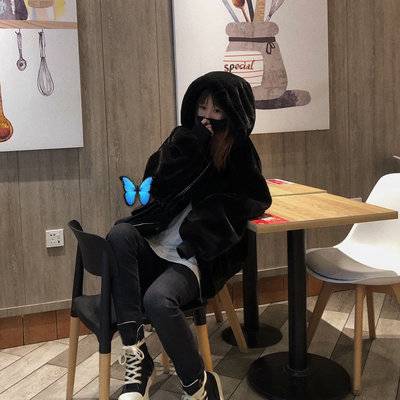 黑白模特