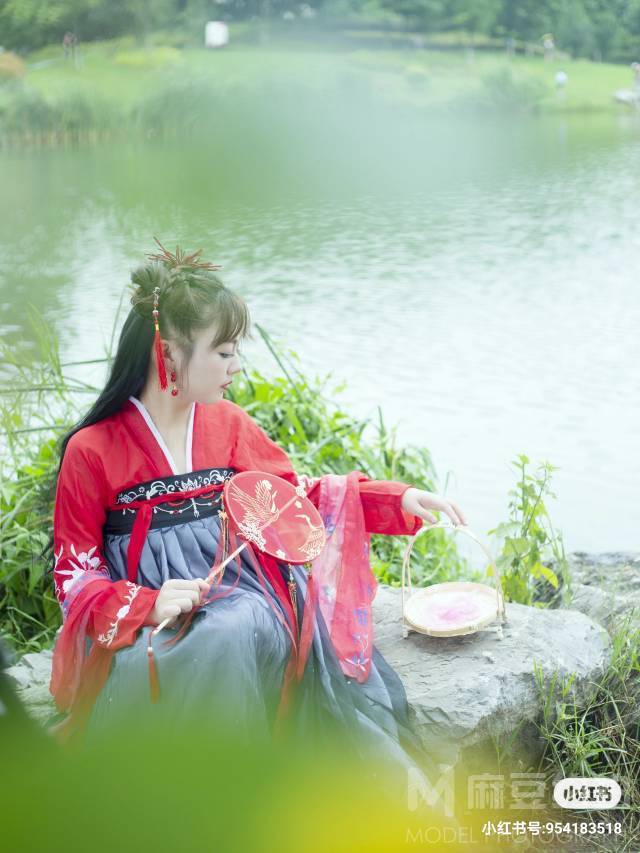 汉服模特