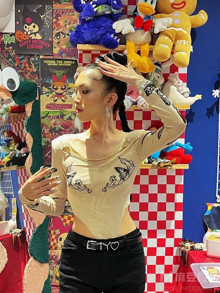 暗黑模特