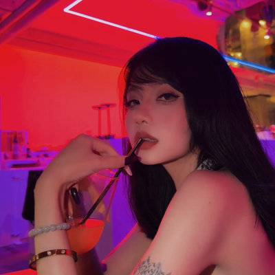 宝丽来模特