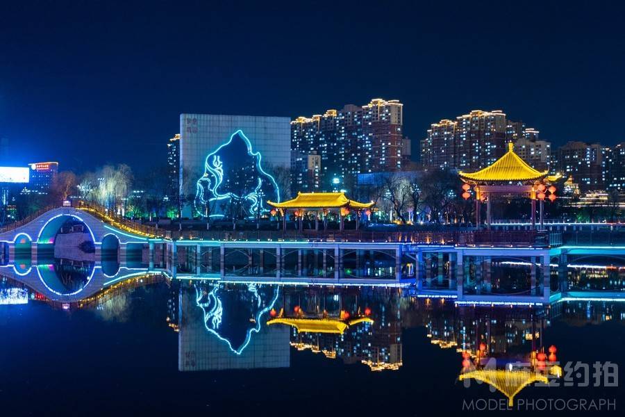 夜景模特