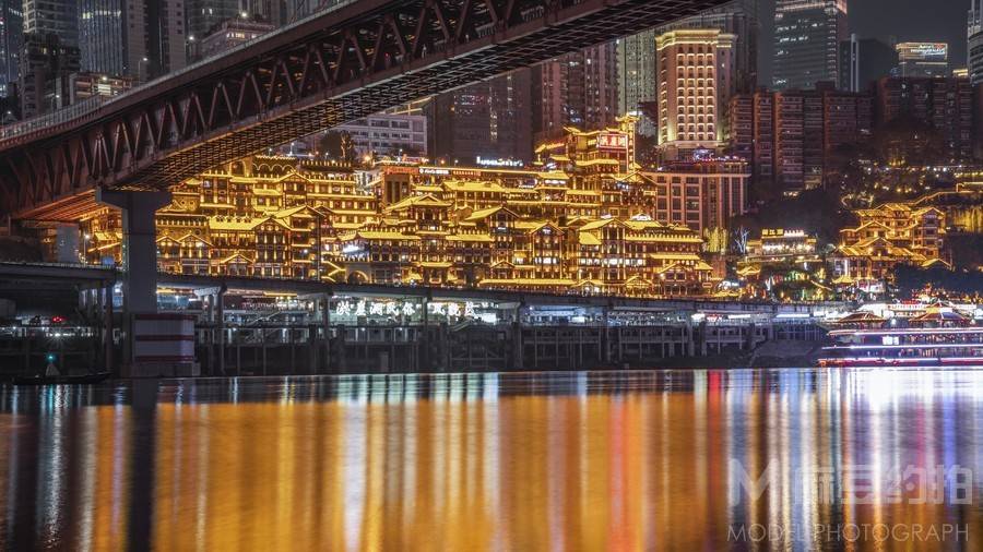 夜景模特
