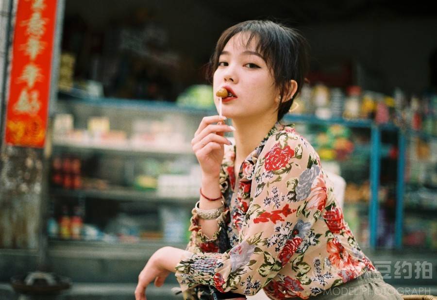 胶片模特
