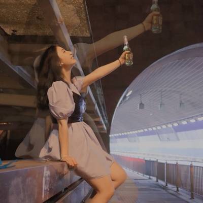 情绪模特