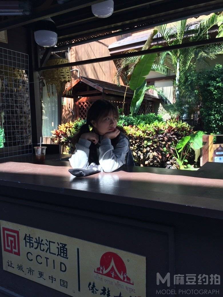 胶片模特