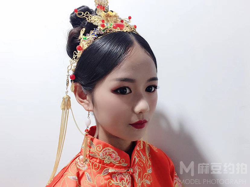 妆容模特