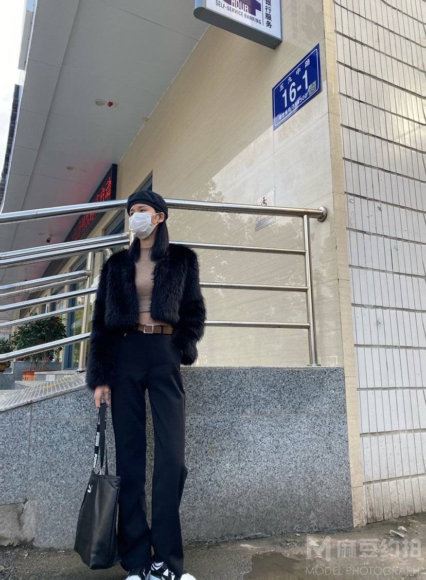 黑白模特