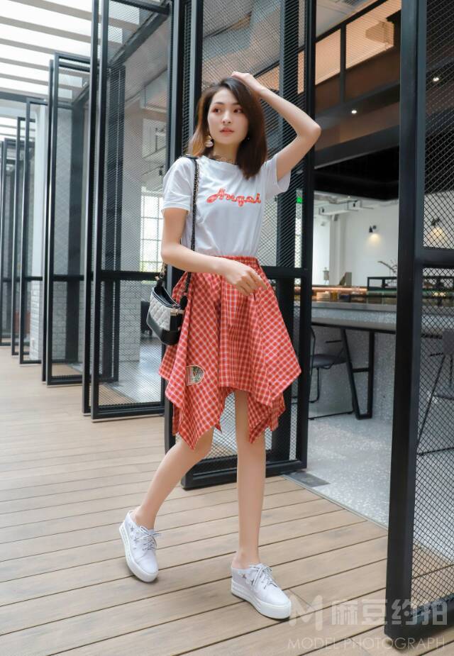 校园模特