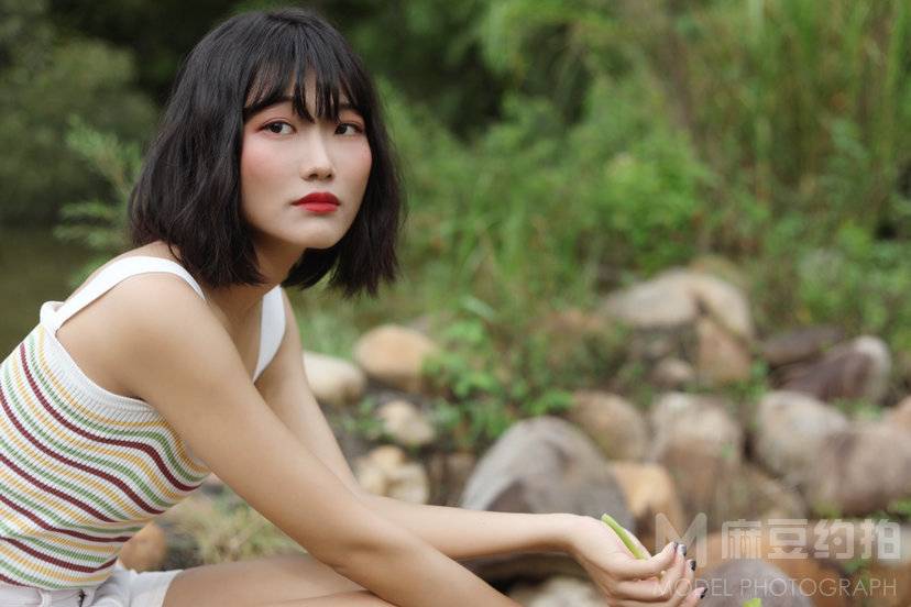 情绪模特