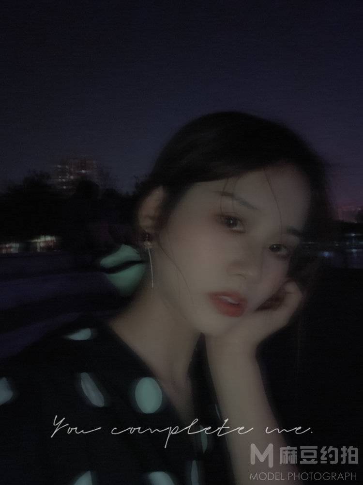 胶片模特