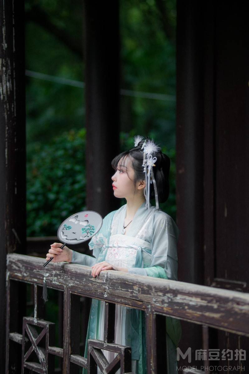 汉服模特