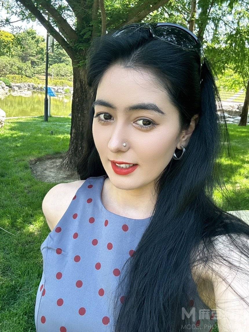 清新模特