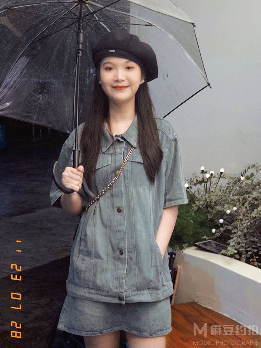 校园模特