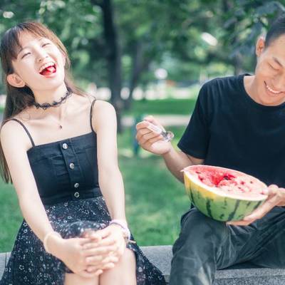 情绪模特