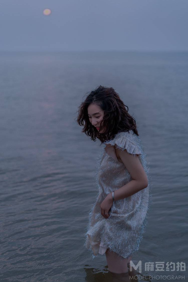 黑白模特
