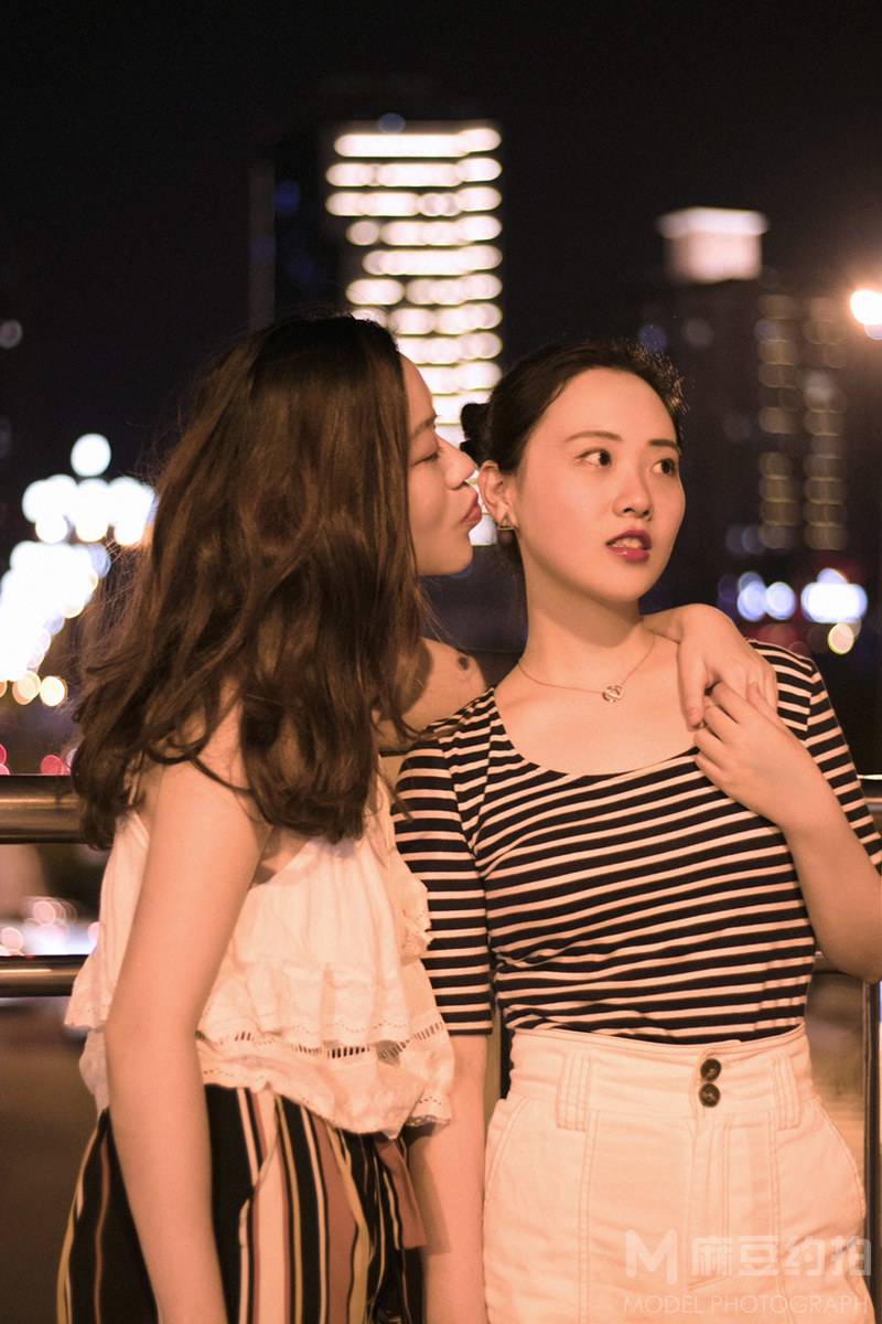 夜景模特