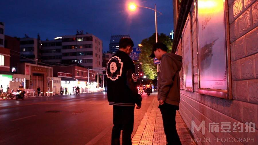 夜景模特