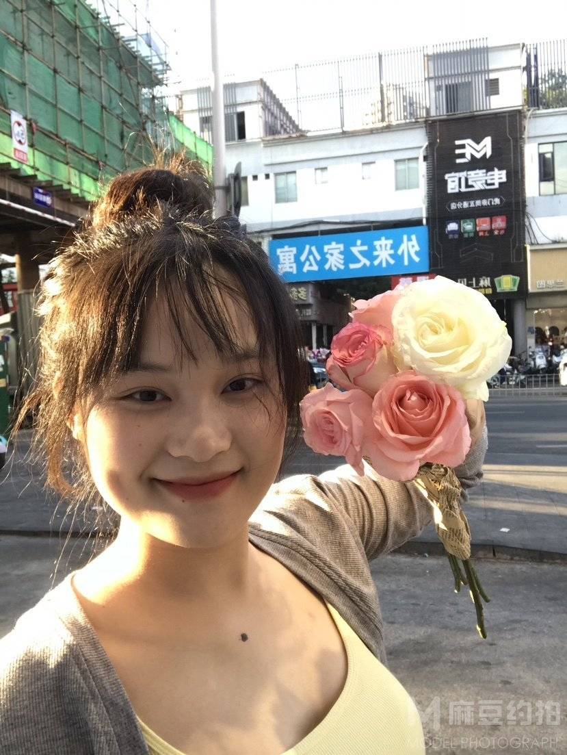 清新模特
