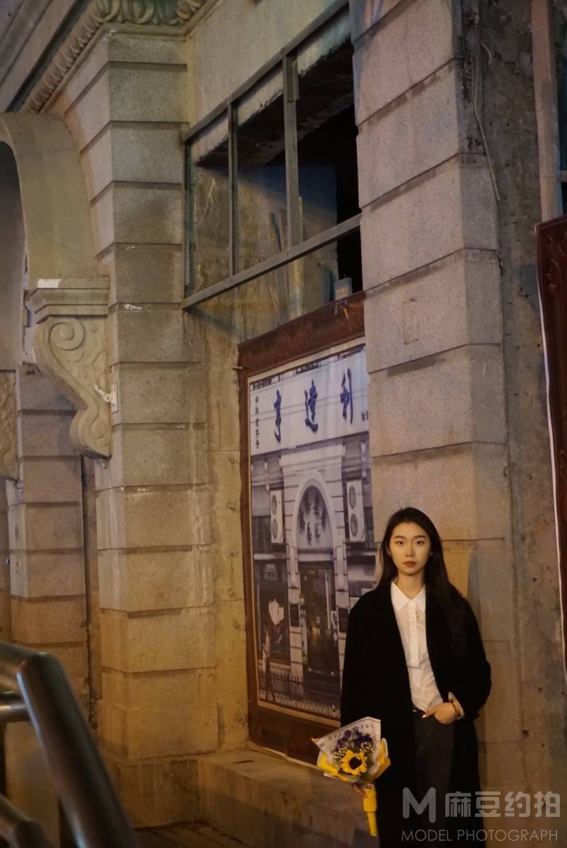夜景模特