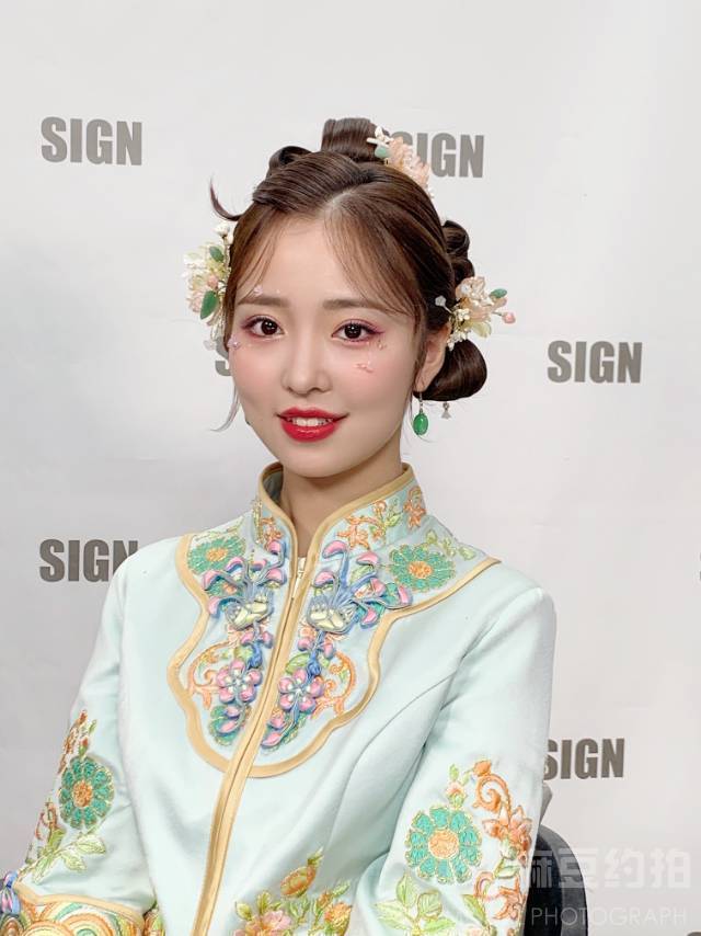 妆容模特