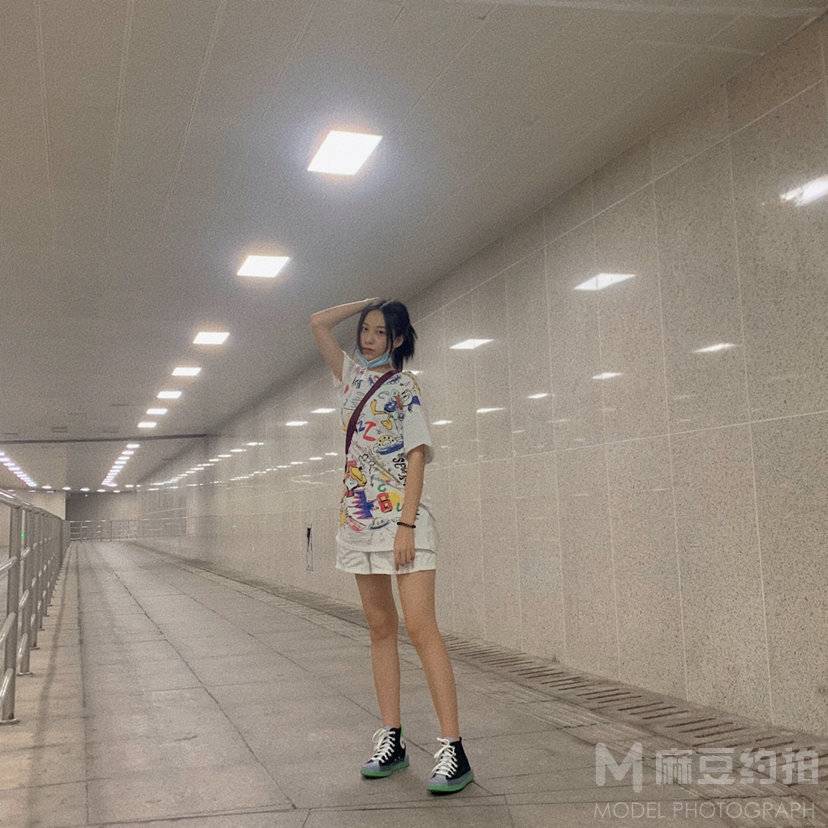 校园模特