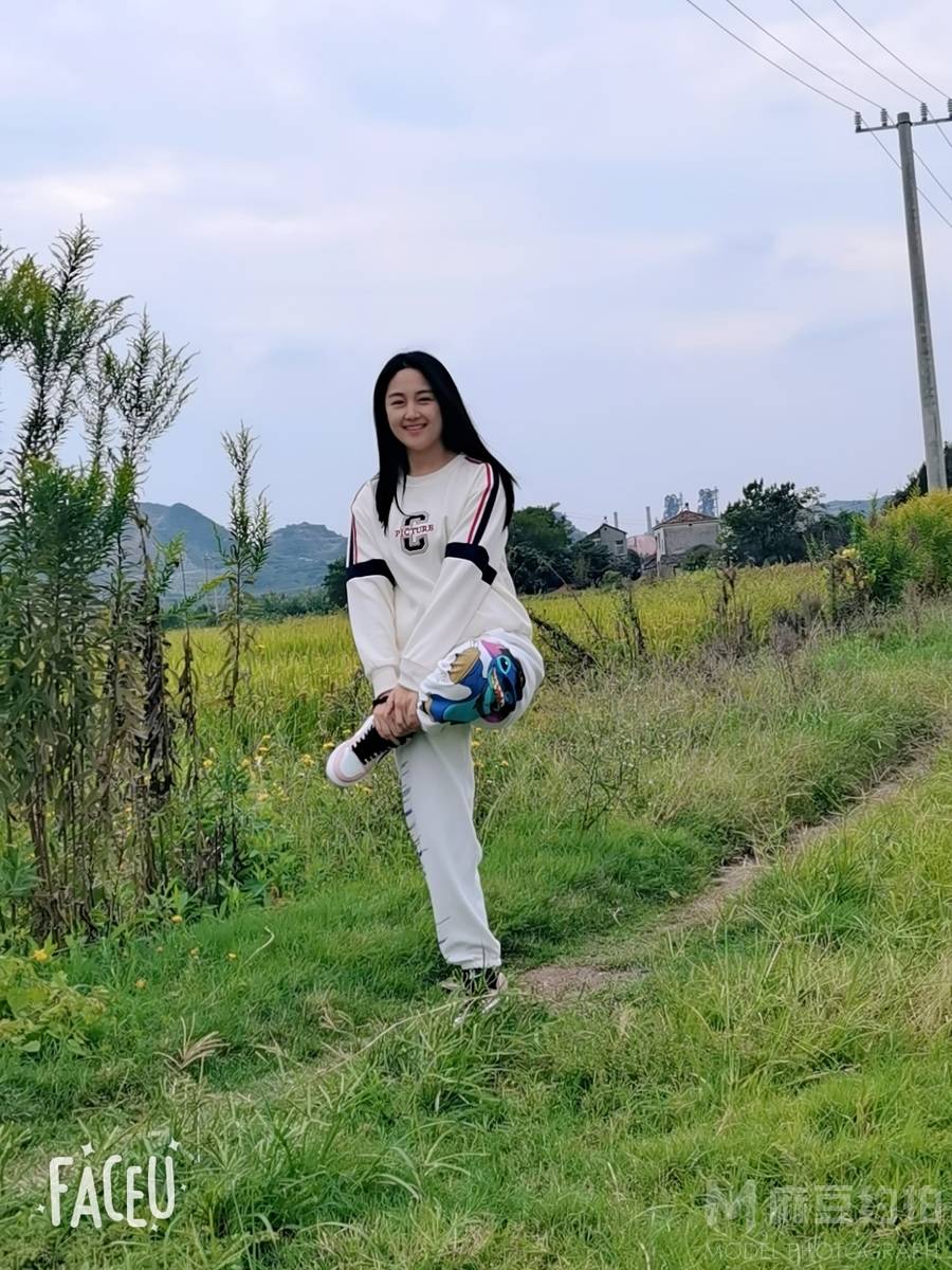 清新模特