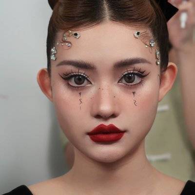 妆容模特