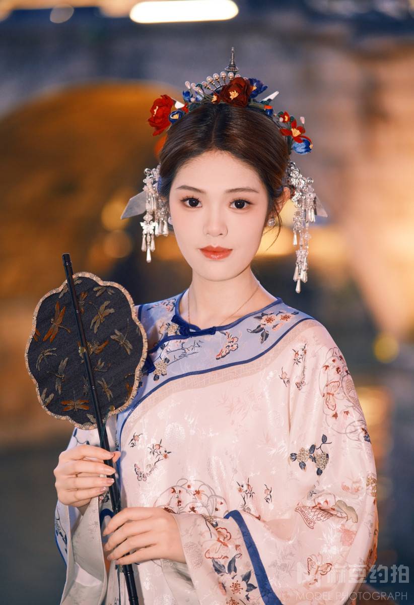 妆容模特