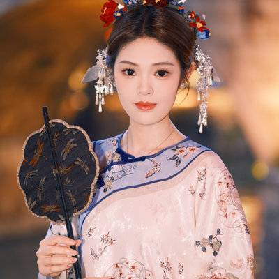妆容模特