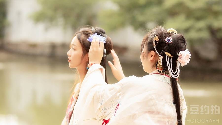 汉服模特